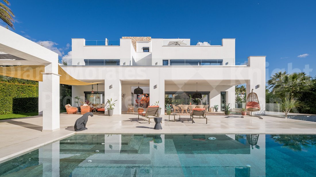 Villa in Marbella, Andalusia, Spain 1 - 16916129