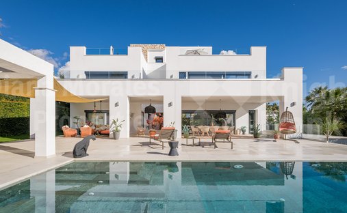 Villa in Marbella, Andalusia, Spain 1