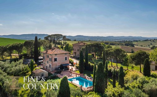 Villa in Castiglione del Lago, Umbria, Italy 1
