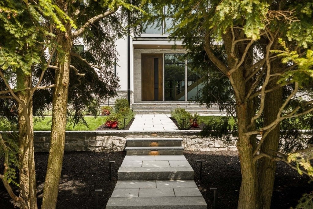 House in Newton, Massachusetts, United States 2 - 18015522