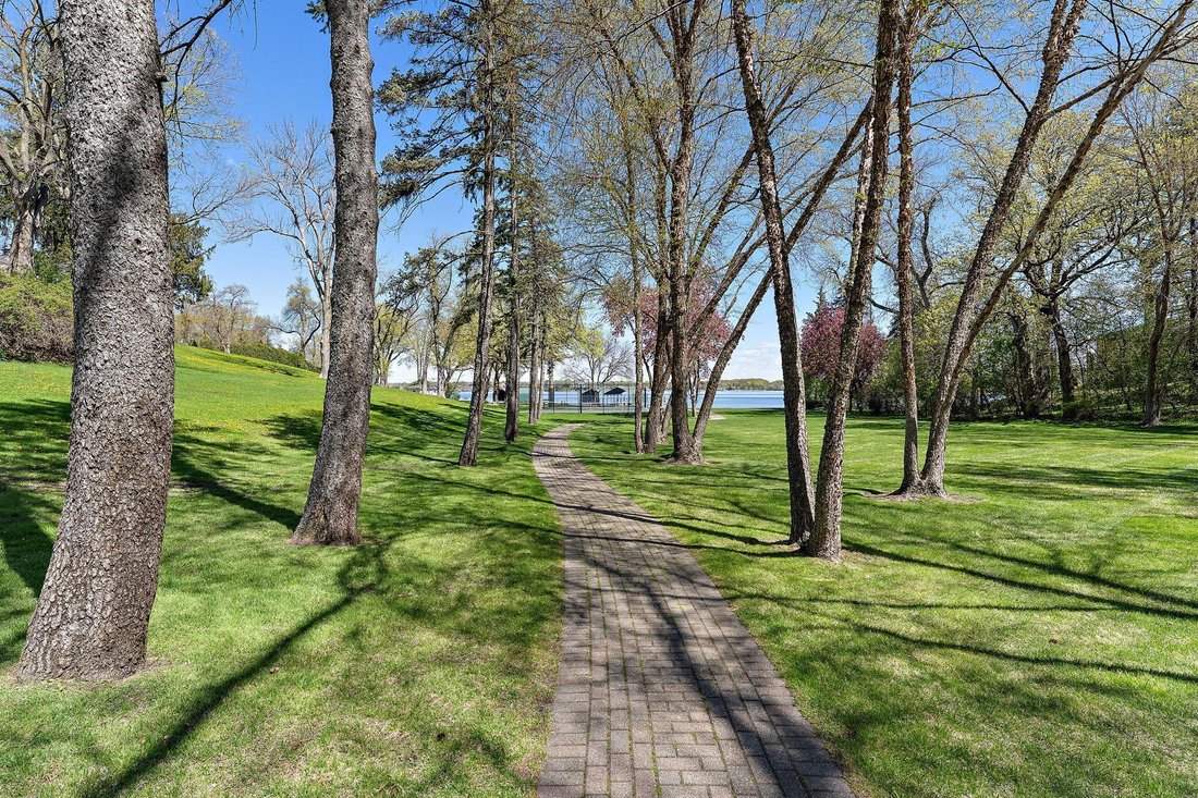 House in Wayzata, Minnesota, United States 5 - 18017735