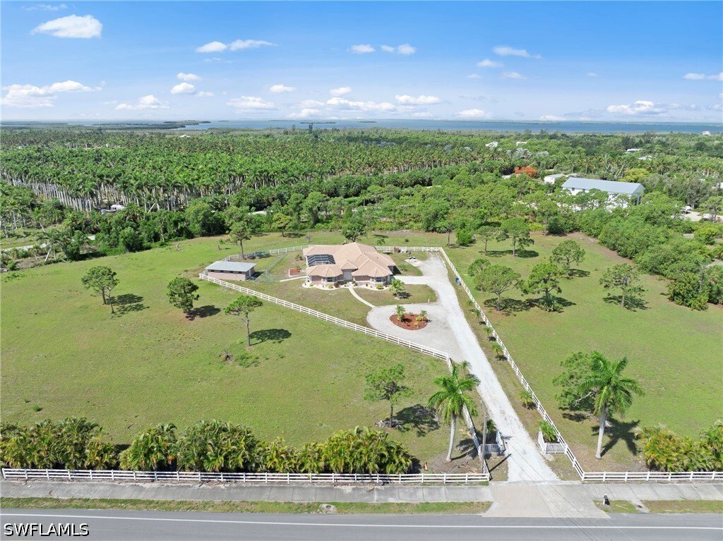 House in Bokeelia, Florida, United States 1 - 18015583
