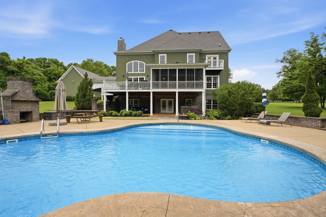 House in Watterson Park, Kentucky, United States 3 - 18016632