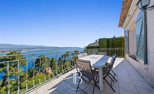 Villa in Théoule-sur-Mer, Provence-Alpes-Côte d'Azur, France 1