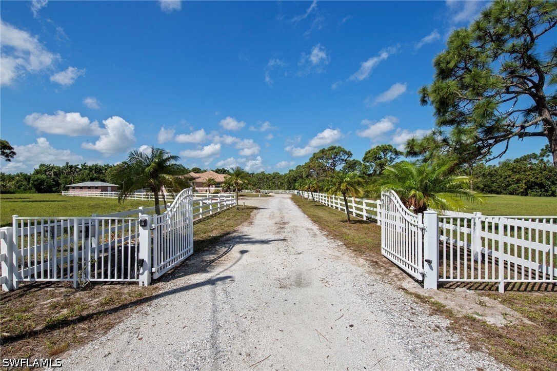 House in Bokeelia, Florida, United States 2 - 18015583