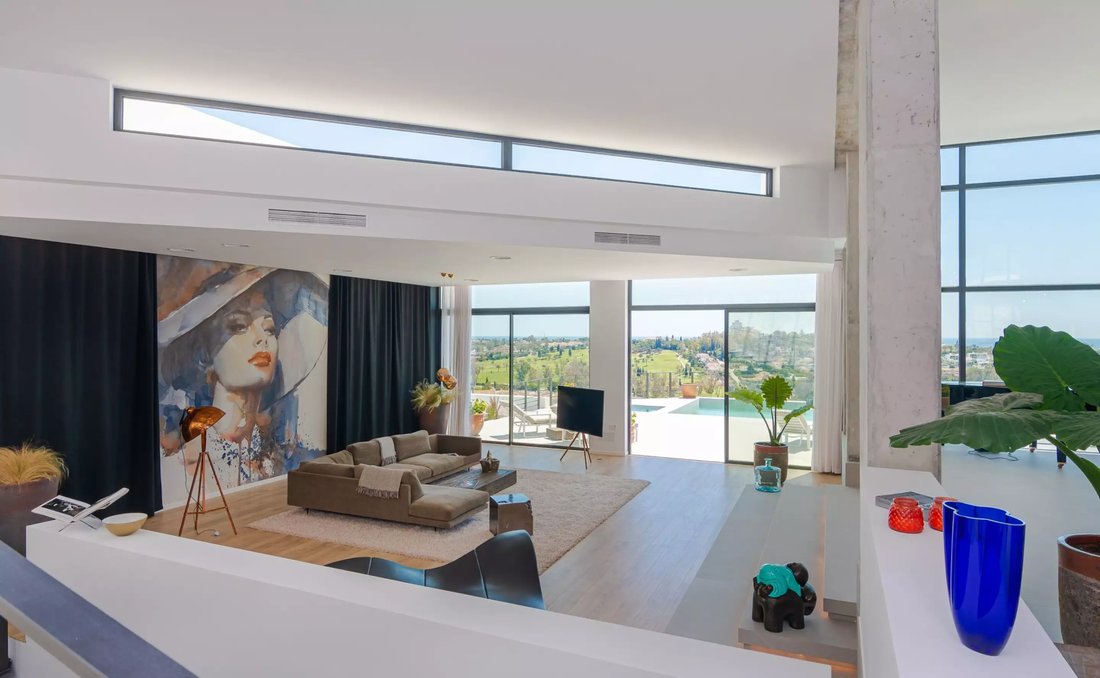 Villa in El Paraíso, Benahavis, Spain 5 - 17874061