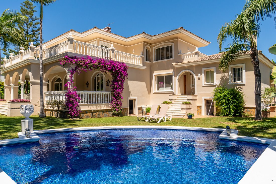 House in Guadalmina Alta, San Pedro de Alcantara, Spain 1 - 18015535