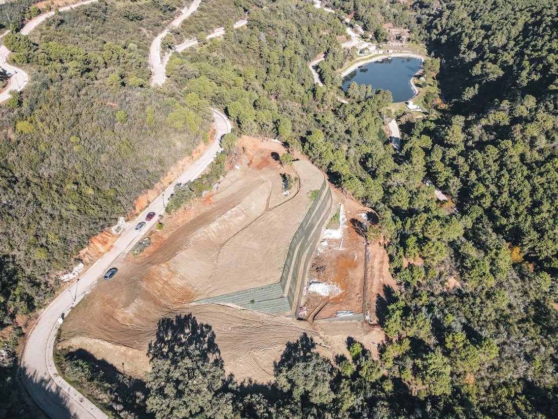 Land in Benahavis, Andalusia, Spain 3 - 12114806