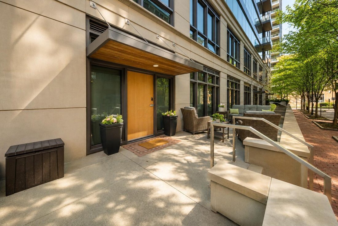 Condo in Columbus, Ohio, United States 2 - 17394076