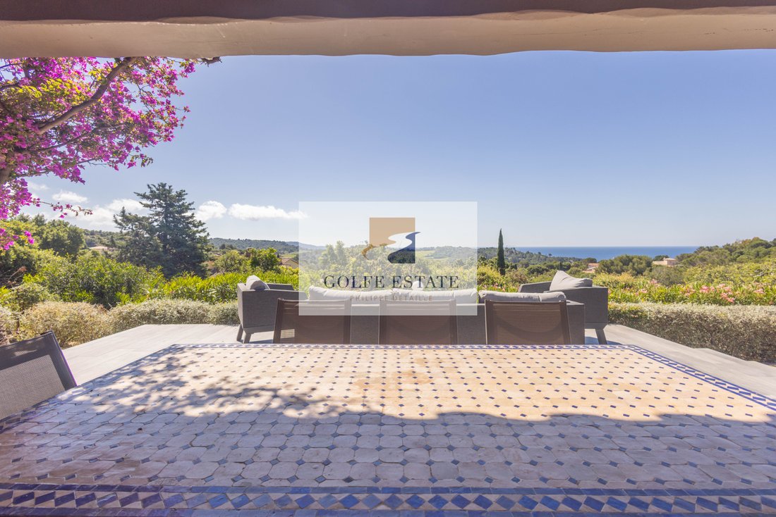 Villa in La Croix-Valmer, Provence-Alpes-Côte d'Azur, France 2 - 18016344