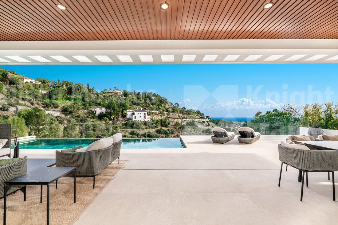 Villa in El Madroñal, Benahavis, Spain 1 - 16814997