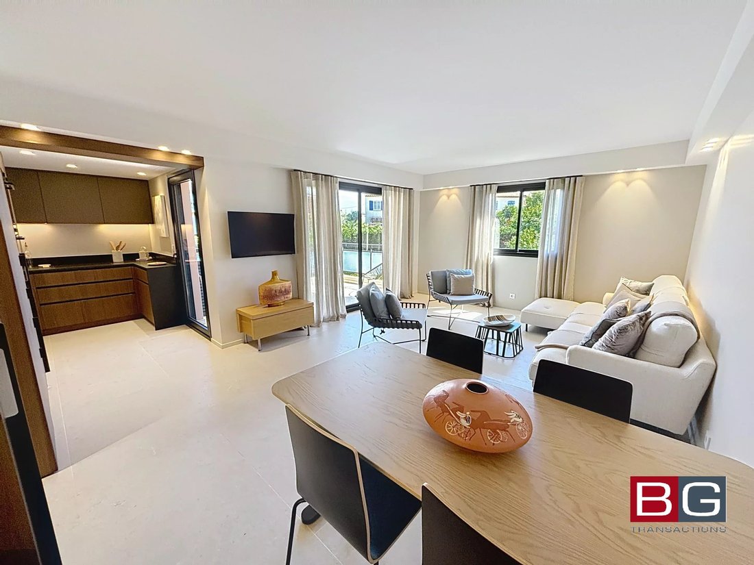 Apartment in Antibes, Provence-Alpes-Côte d'Azur, France 1 - 18017149