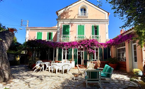 House in Le Faron-Fort-Rouge, Toulon, France 1