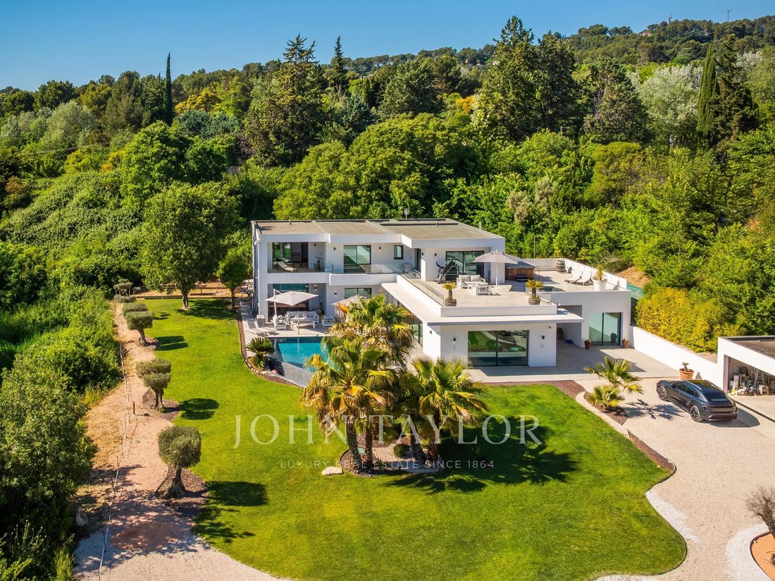 Villa in Granettes-Jauberte-Sainte Anne, Aix-en-Provence, France 1 - 18017028