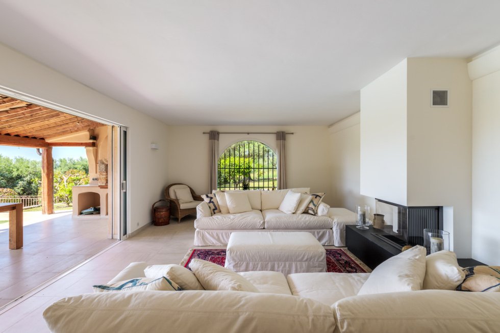 Villa in Tourrettes-sur-Loup, Provence-Alpes-Côte d'Azur, France 4 - 18016446