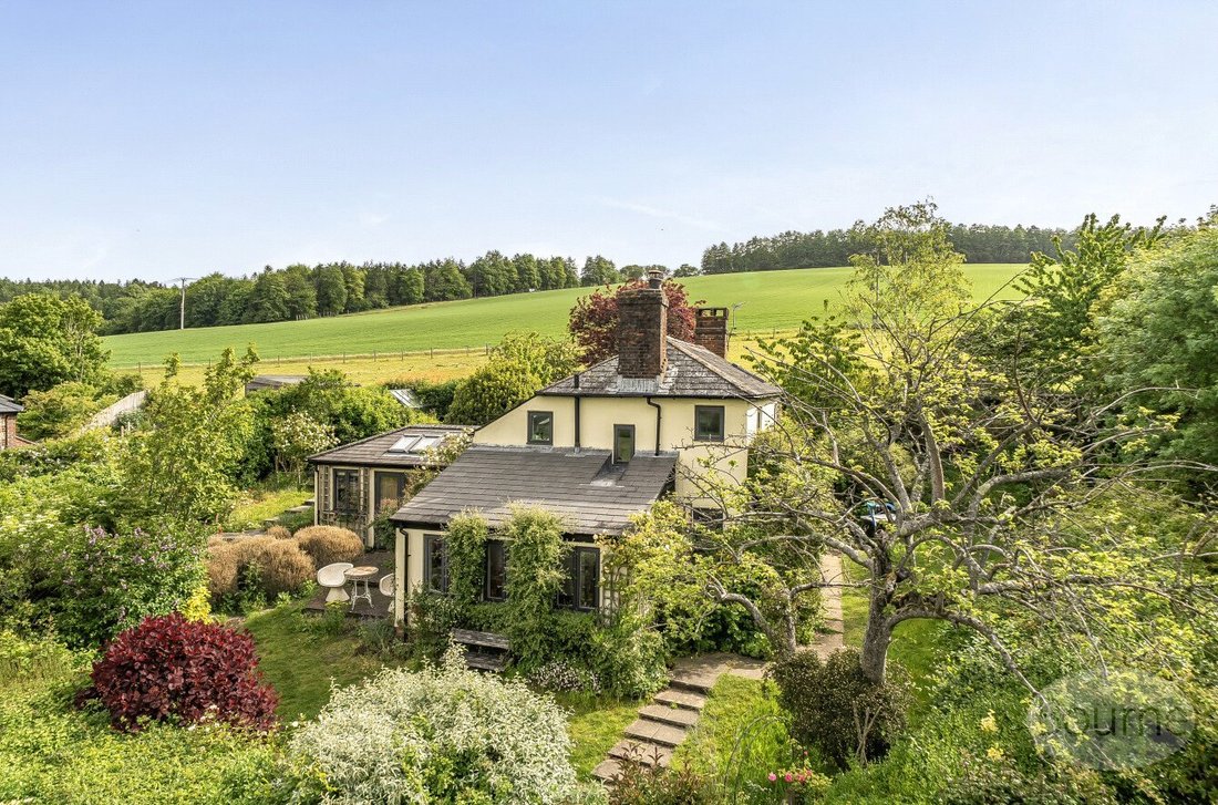 House in East Meon, England 1 - 18015700