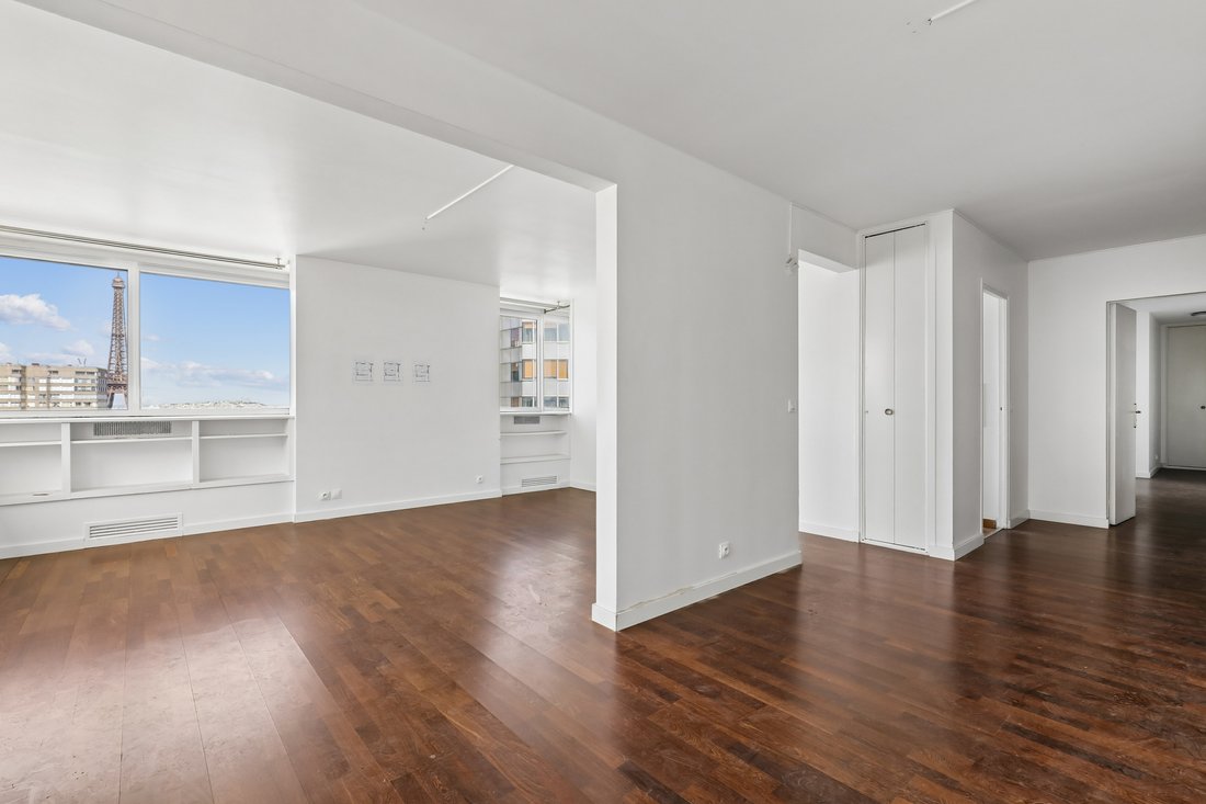 Apartment in Emeriau-Zola, Paris 15e Arrondissement, Paris 3 - 18016865