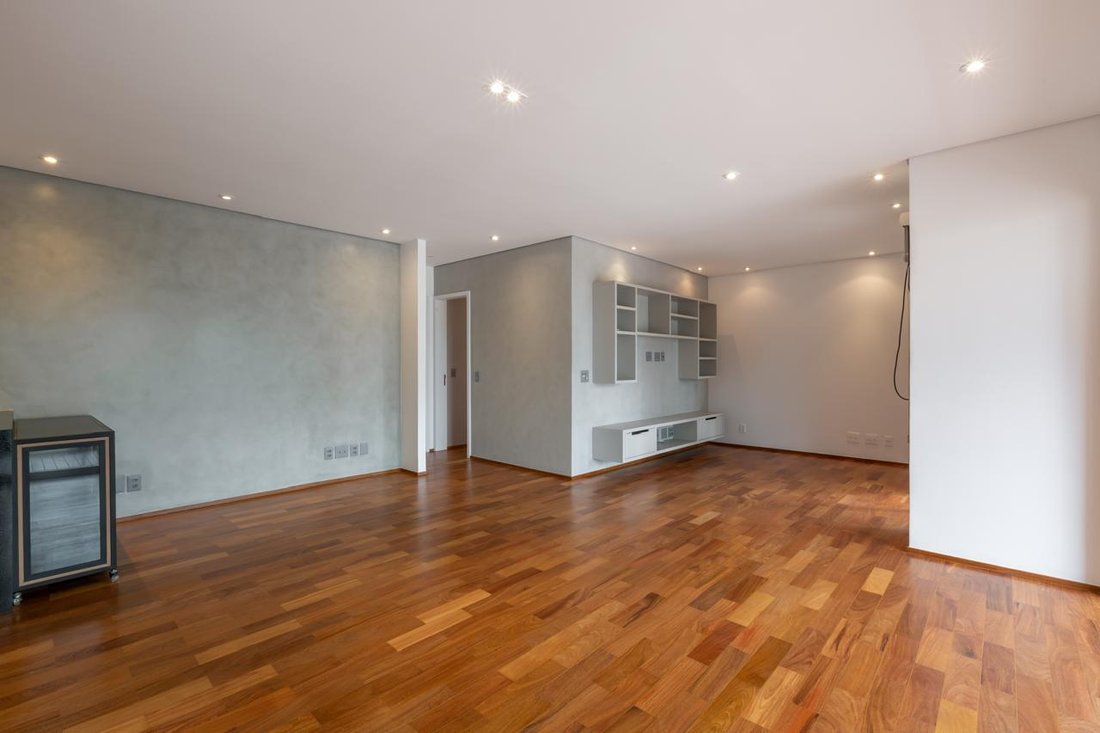 Apartment in Itaim Bibi, State of São Paulo, Brazil 4 - 18018144