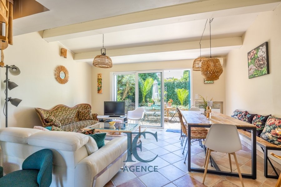 House in Sanary-sur-Mer, Provence-Alpes-Côte d'Azur, France 2 - 18016390