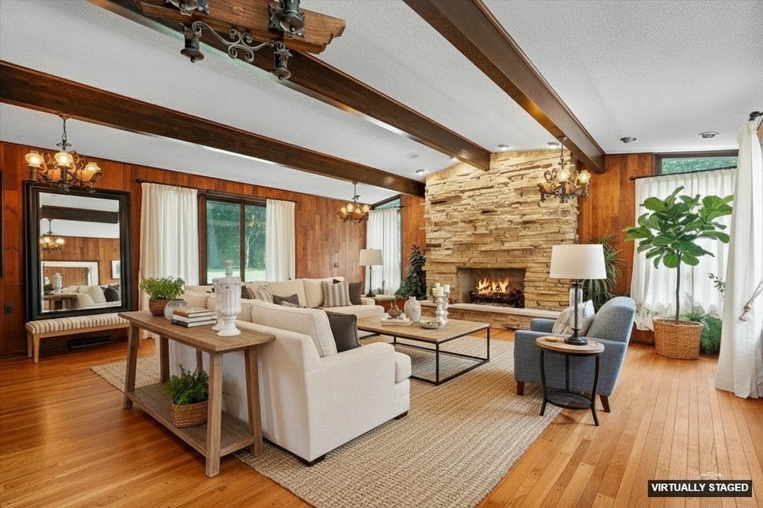 House in Plano, Illinois, United States 4 - 18015809