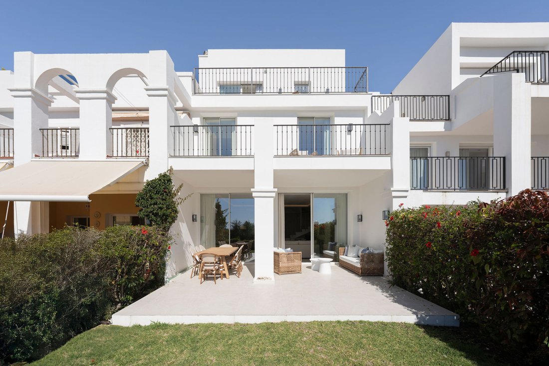 Townhouse in La Quinta, Benahavis, Andalusia 1 - 15736460