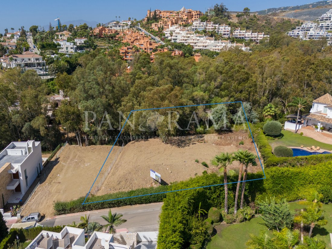 Land in Nueva Andalucia, Marbella, Spain 4 - 14277686