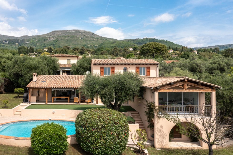 Villa in Tourrettes-sur-Loup, Provence-Alpes-Côte d'Azur, France 1 - 18016446