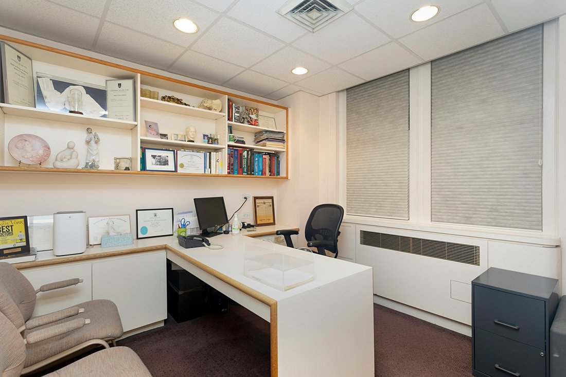 Co Op in New York, New York, United States 3 - 18010200