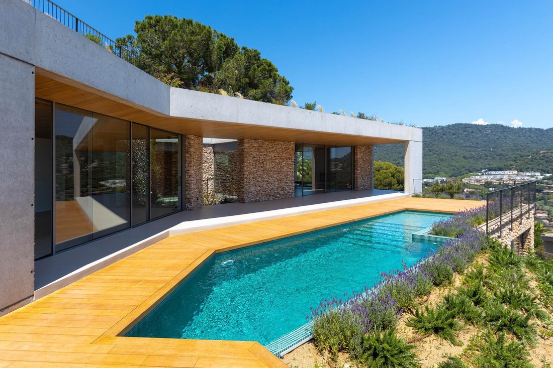 Villa in Cabrils, Catalonia, Spain 2 - 18016605
