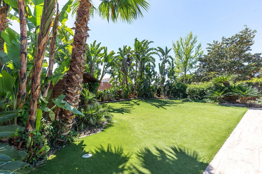 Villa in Sant Just Desvern, Catalonia, Spain 5 - 18016607