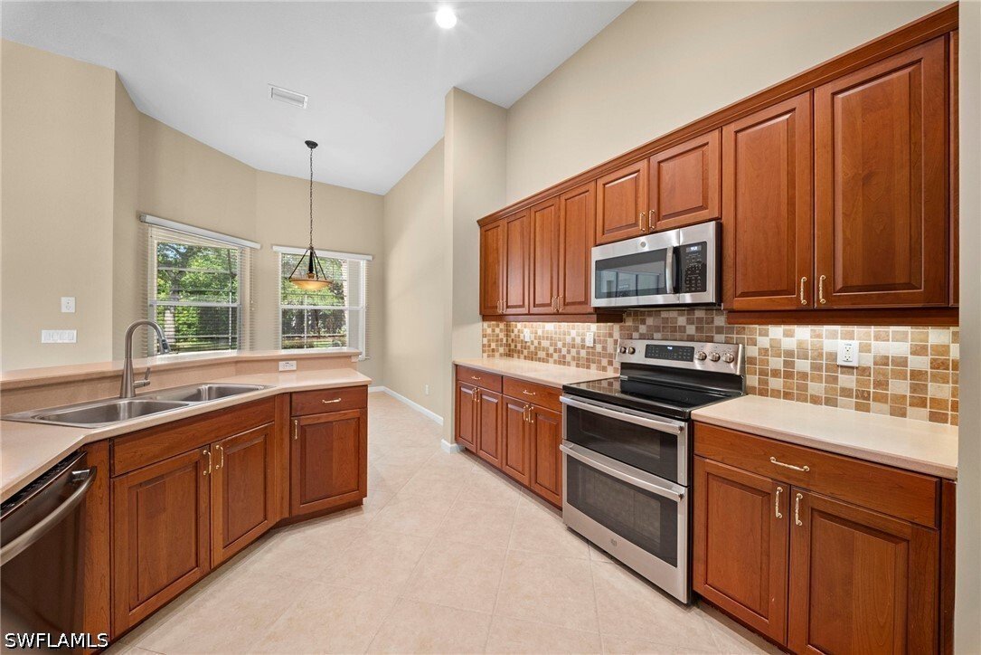 House in Naples, Florida, United States 5 - 18015579