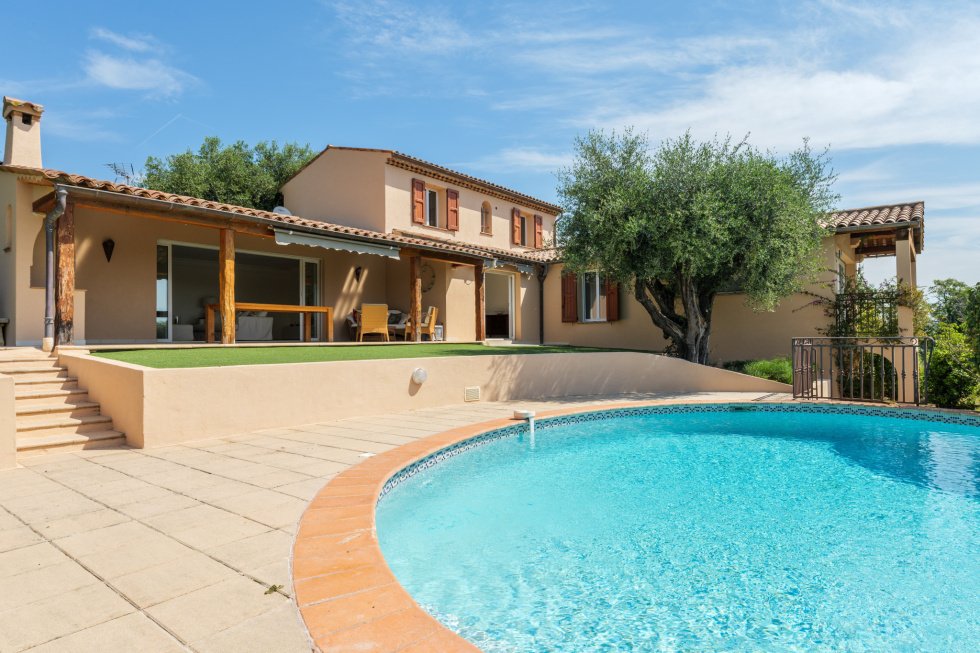 Villa in Tourrettes-sur-Loup, Provence-Alpes-Côte d'Azur, France 2 - 18016446