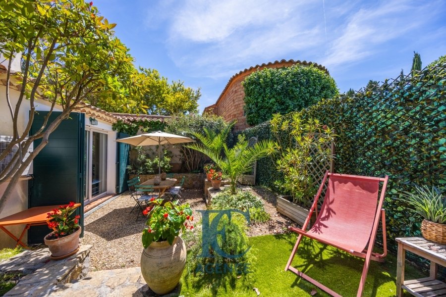 House in Sanary-sur-Mer, Provence-Alpes-Côte d'Azur, France 4 - 18016390