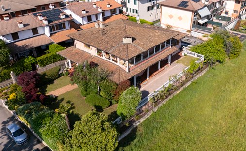 Villa a Provaglio d'Iseo, Lombardia, Italia 1