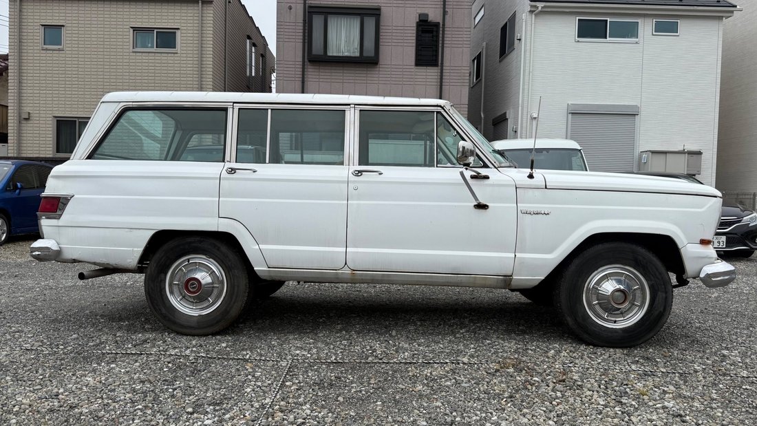 Suv in Shinjuku City, Japan 4 - 18018938