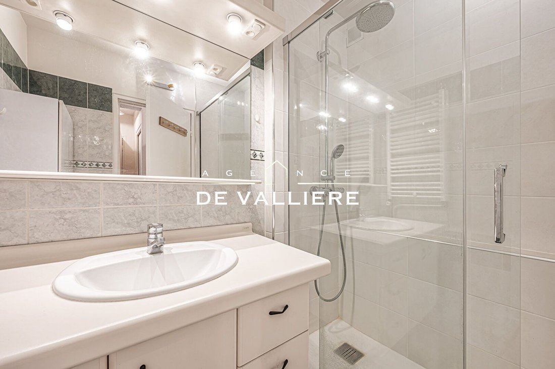 Apartment in Invalides, Paris 7e Arrondissement, Paris 5 - 18016496