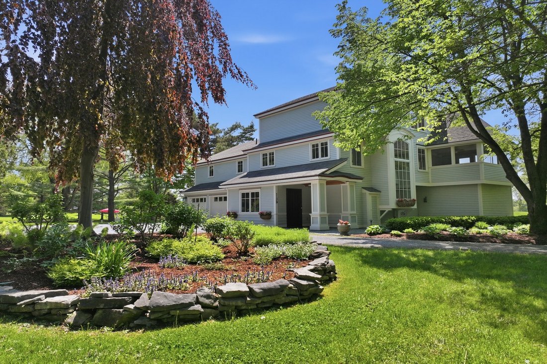 House in Charlotte, Vermont, United States 1 - 16928103