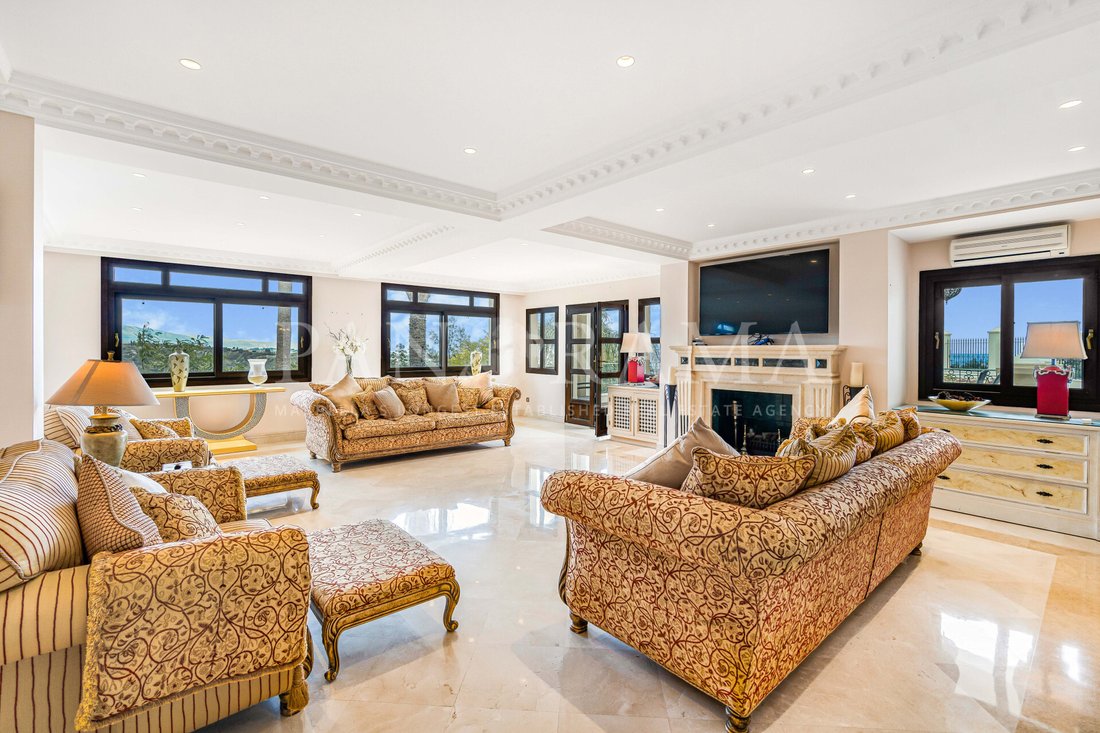 Villa in Estepona, Andalusia, Spain 3 - 14079107