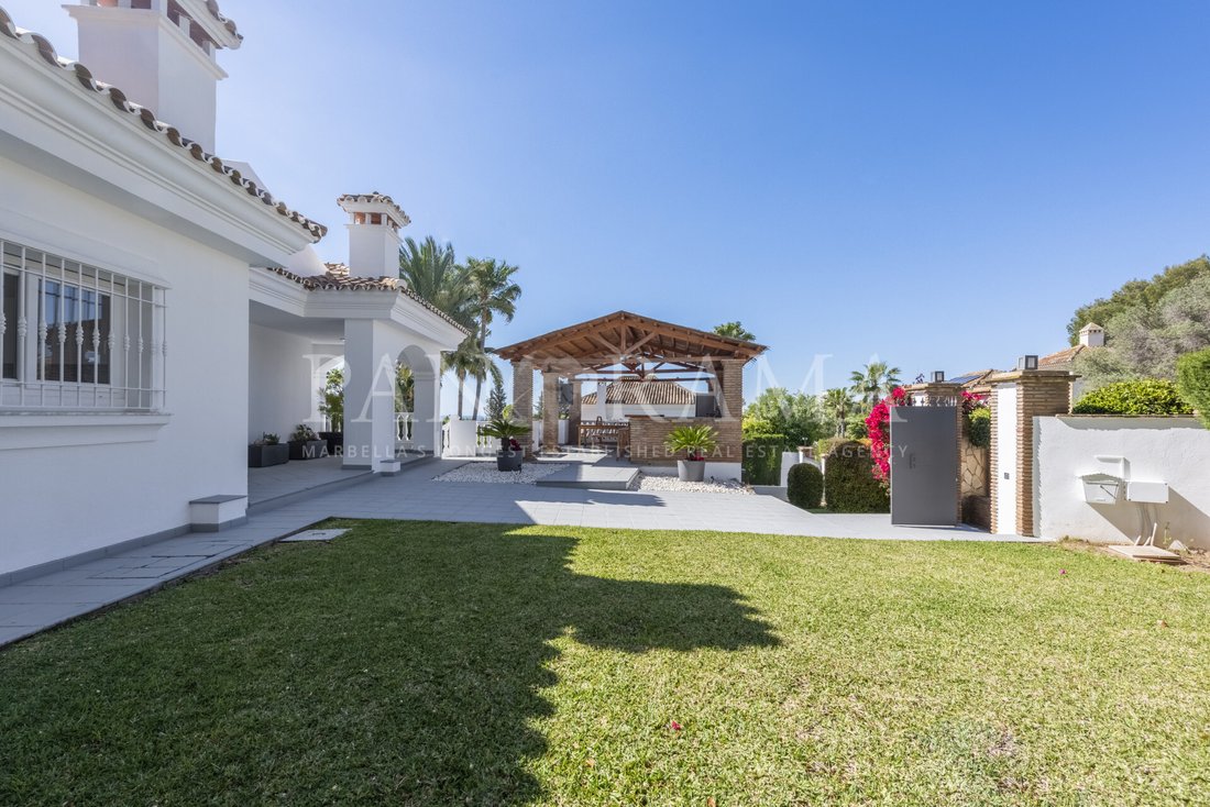 Villa in Elviria-Cabopino, Marbella, Spain 4 - 15847507
