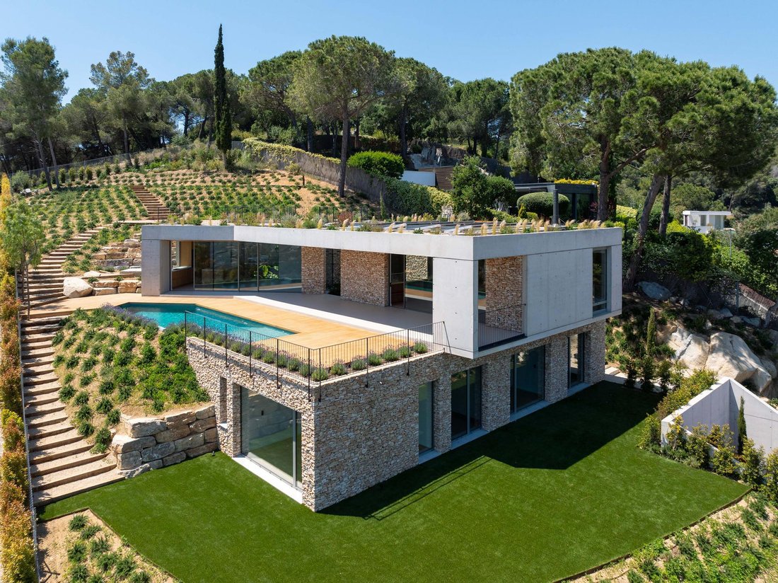 Villa in Cabrils, Catalonia, Spain 1 - 18016605