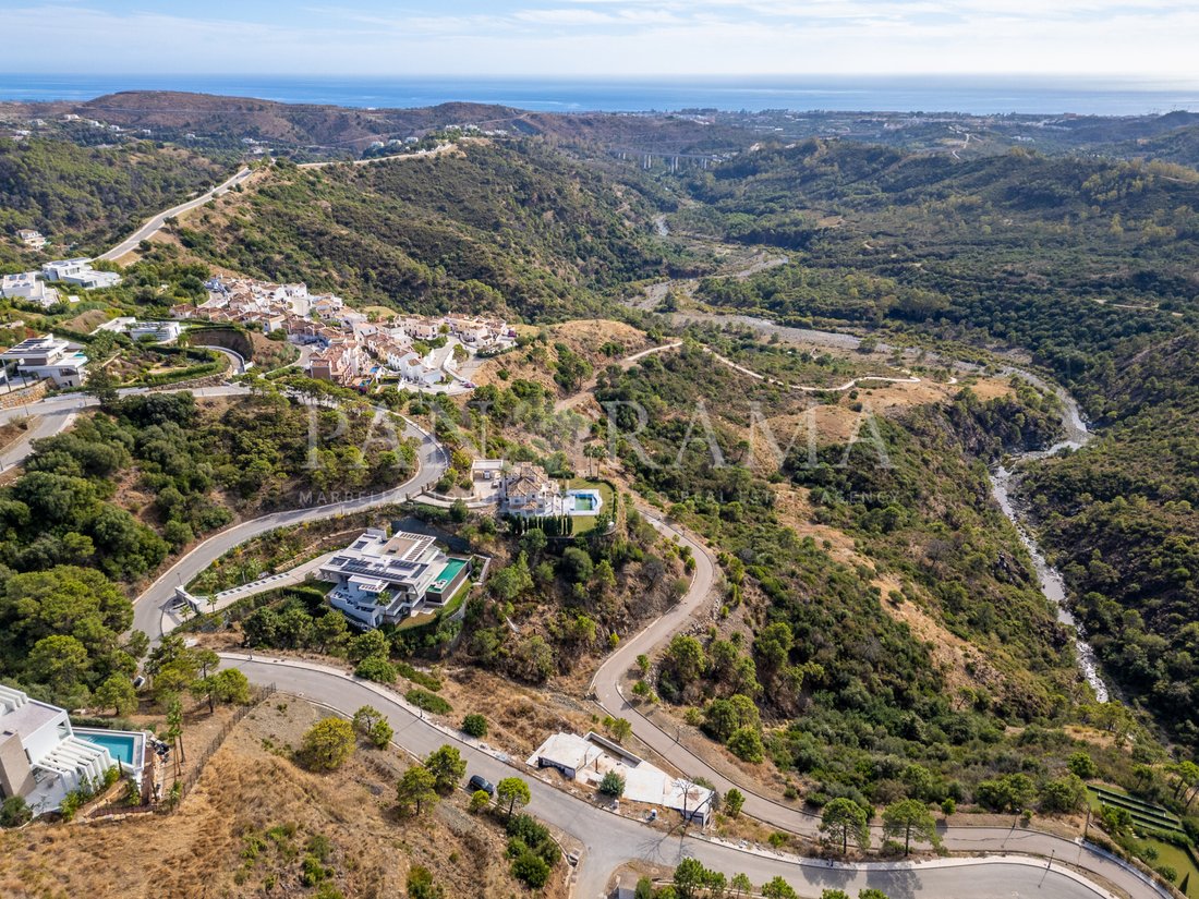 Land in Benahavis, Andalusia, Spain 5 - 16667704