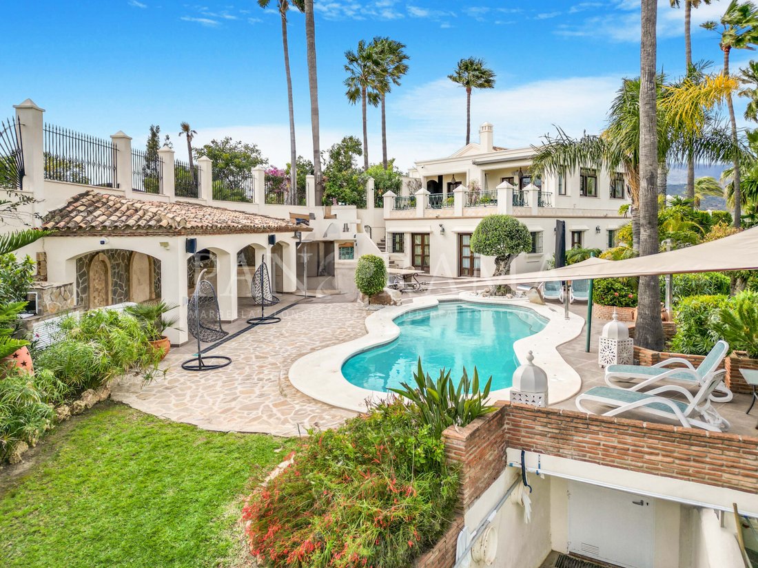 Villa in Estepona, Andalusia, Spain 2 - 14079107