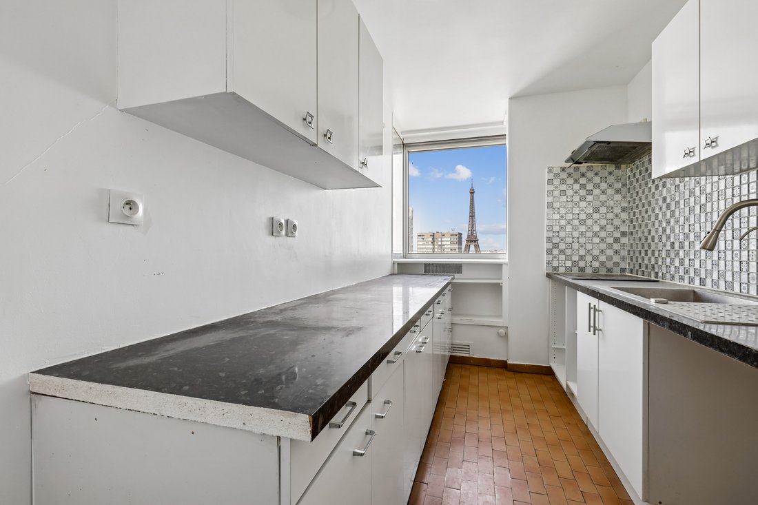 Apartment in Emeriau-Zola, Paris 15e Arrondissement, Paris 4 - 18016865