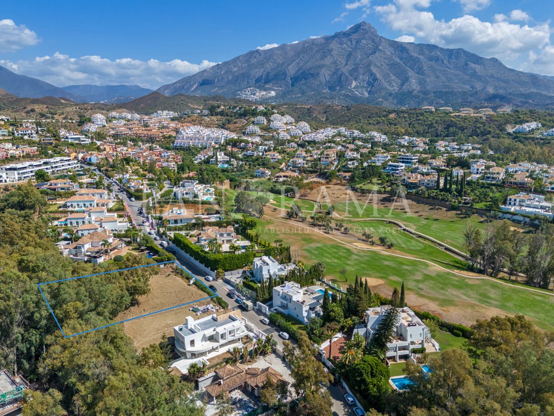 Land in Nueva Andalucia, Marbella, Spain 1 - 14277686