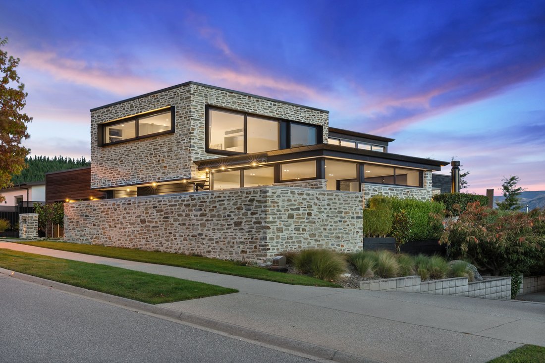 House in Wanaka, Otago, New Zealand 1 - 18018517
