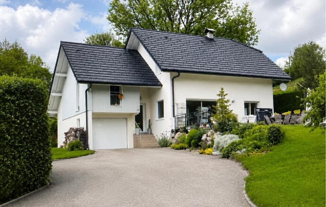 House in Bellecombe-en-Bauges, Auvergne-Rhône-Alpes, France 1 - 18017045