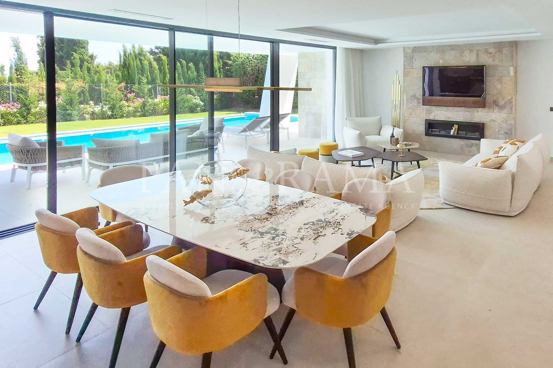 Villa in Estepona, Andalusia, Spain 3 - 15102043