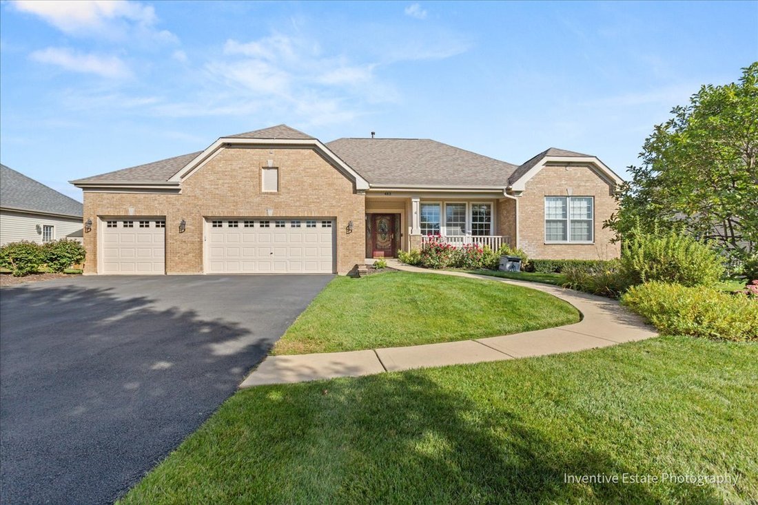 House in North Aurora, Illinois, United States 2 - 18015786