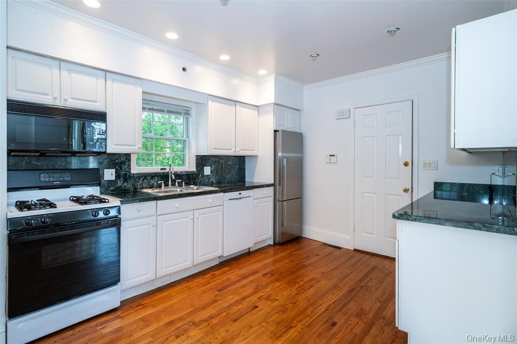 Apartment in New Rochelle, New York, United States 3 - 18016867