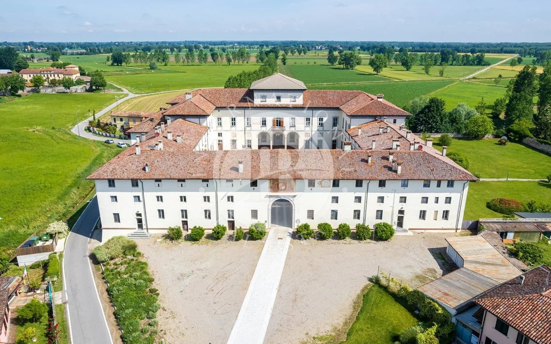 Villa in Turano Lodigiano, Lombardy, Italy 1 - 18016705